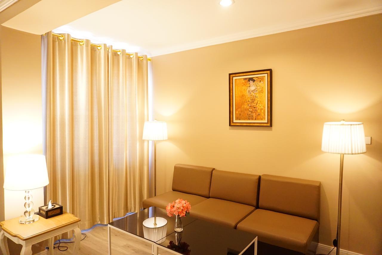 Taris Art Hotel Phrae Esterno foto