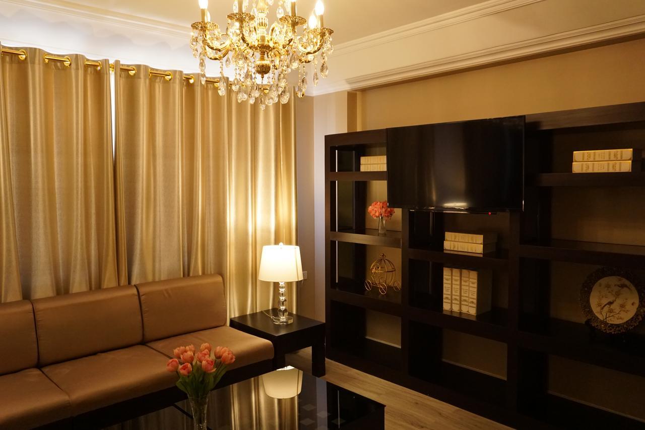 Taris Art Hotel Phrae Esterno foto