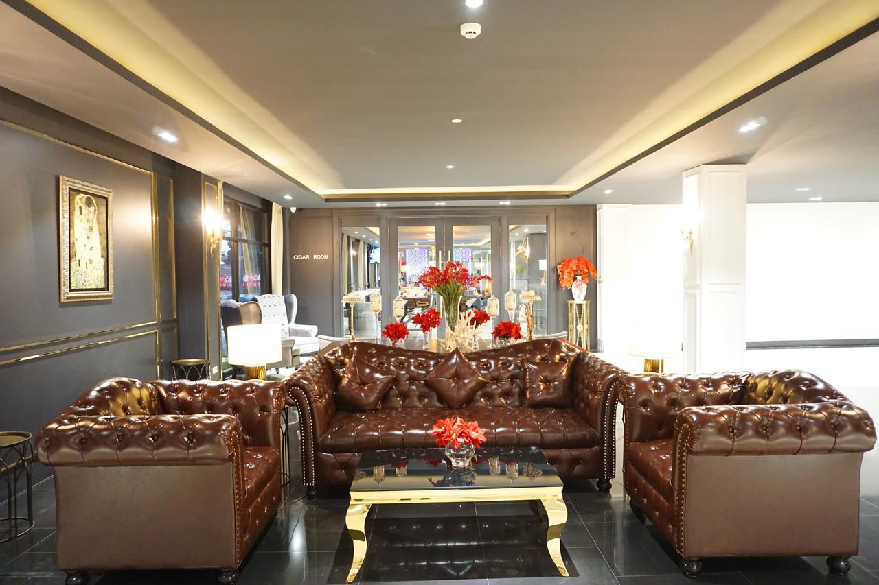 Taris Art Hotel Phrae Esterno foto